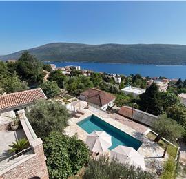 4 bedroom villa with pool and sea views, Kumbor, sleeps 8-10